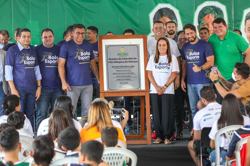 Na ocasião, Wilson Lima inaugurou a quadra de futevôlei na VIla Olímpica, Zona Centro-Oeste (Foto: Divulgação/Secom)