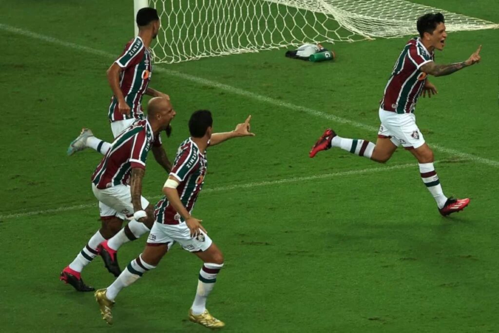Fluminense vence o Flamengo