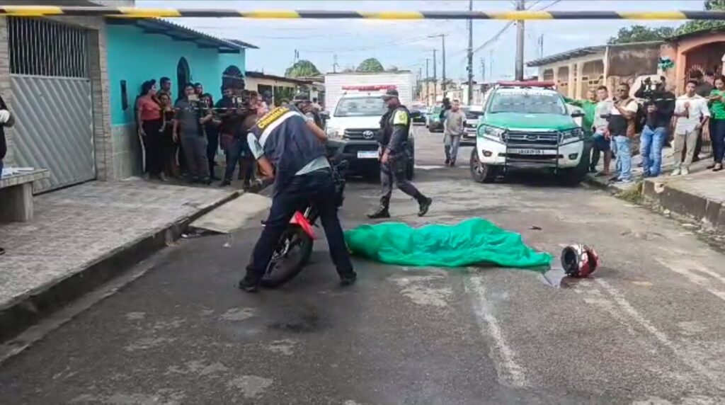 'Pitbull' é morto após deixar enteado na escola