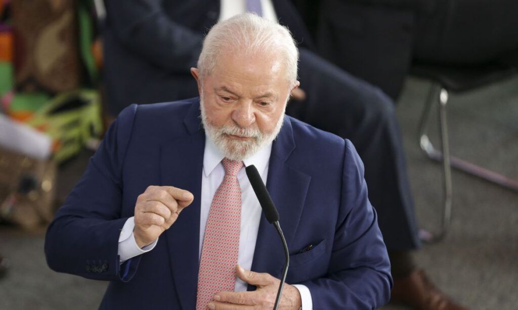 Partidos pressionam Lula para troca de cadeiras nos Ministérios