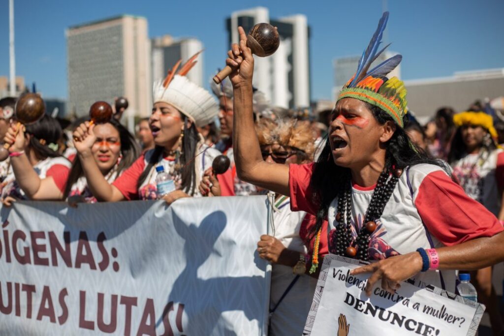 marcha das mulheres indígenas-capa