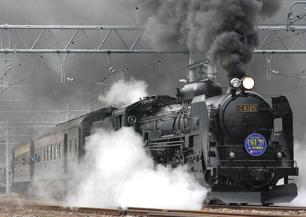 O trem estava a cerca de 100 km/h quando começou a descer uma ladeira