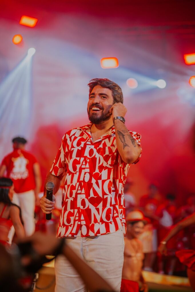 O Boi-Bumbá Garantido realizou, na noite de terça-feira (29), o ensaio técnico geral para o show da Alvorada, que acontece nesta quarta-feira (30), na Cidade Garantido. Com a presença de todos os itens oficiais e componentes, o ensaio serviu como aquecimento para a grande noite que celebra os 50 anos da Alvorada, maior manifestação de rua do Garantido e Patrimônio Imaterial do Amazonas.