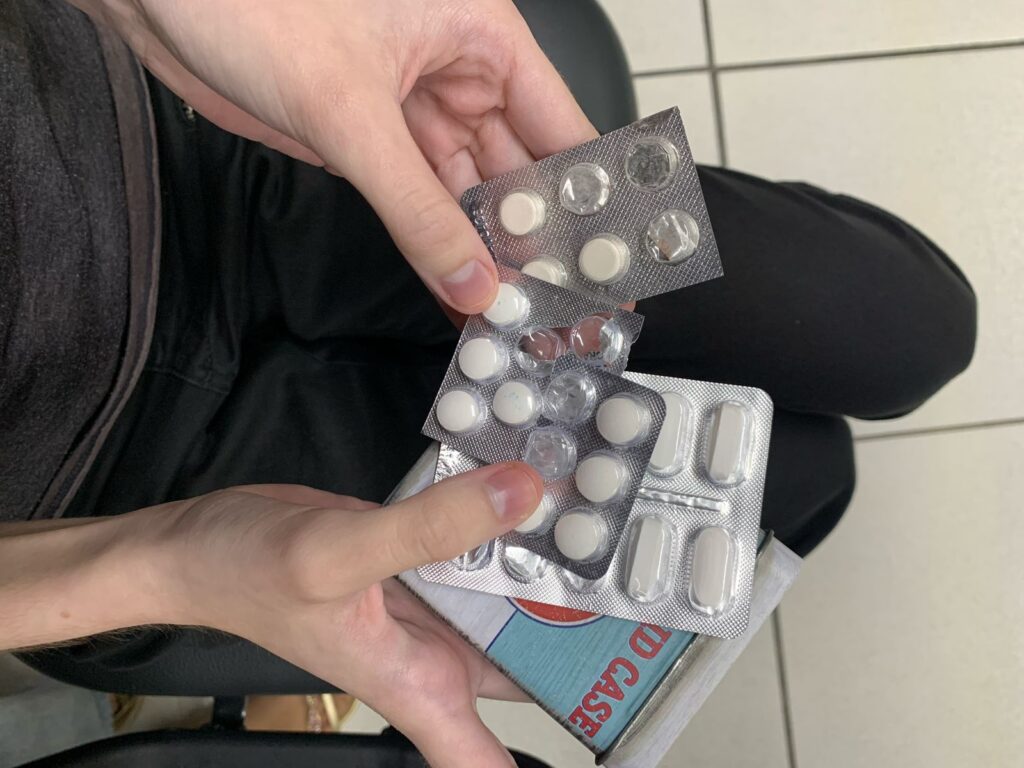 FVS-RCP alerta que a automedicação traz riscos para a saúde.