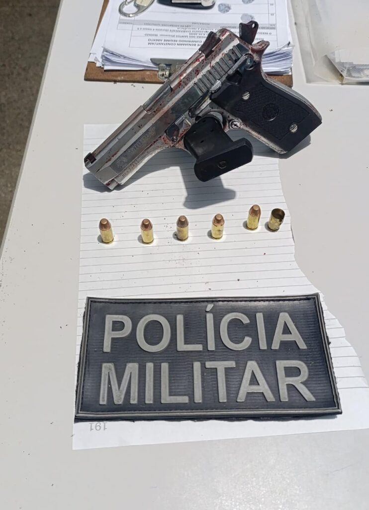 A Polícia Militar do Amazonas (PMAM), por meio da 2ª Companhia de Polícia Militar (CPM), apreendeu um adolescente, de 15 anos, suspeito de tentar roubar e matar um homem, de 48 anos, na terça-feira (10/06), no município de Benjamin Constant (a 1.121 quilômetros de Manaus).