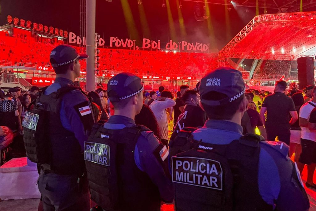 A Secretaria de Segurança Pública do Amazonas (SSP-AM) não registrou nenhuma ocorrência policial durante a Festa dos Visitantes, realizada no Bumbódromo de Parintins (a 369 quilômetros de Manaus), entre a noite de quinta-feira (26/06) e madrugada desta sexta-feira (27/07). O monitoramento foi realizado a partir da ativação do Centro Integrado de Comando e Controle Local (CICC-L), instalado dentro do espaço cultural.