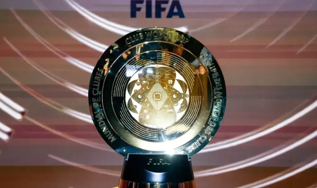 Fim da maratona de jogos: nesta quinta-feira (26), a Copa do Mundo de Clubes encerrou sua fase de grupos e conheceu todos os 16 times classificados às oitavas de final.