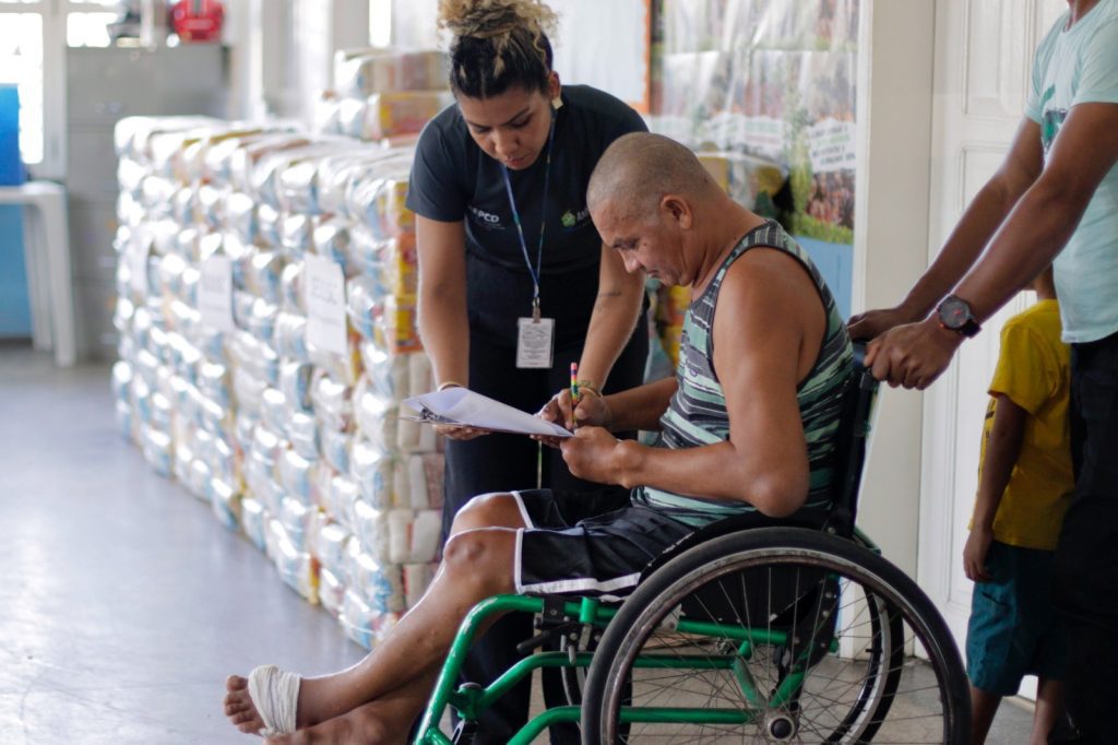 O Governo do Amazonas segue com as entregas de cadeiras de rodas pelo programa “Inclusão sobre Rodas”. No primeiro semestre de 2025, por meio da Secretaria de Estado dos Direitos da Pessoa com Deficiência (SEPcD), mais de 470 pessoas foram contempladas com as ações na capital e no interior do Amazonas.