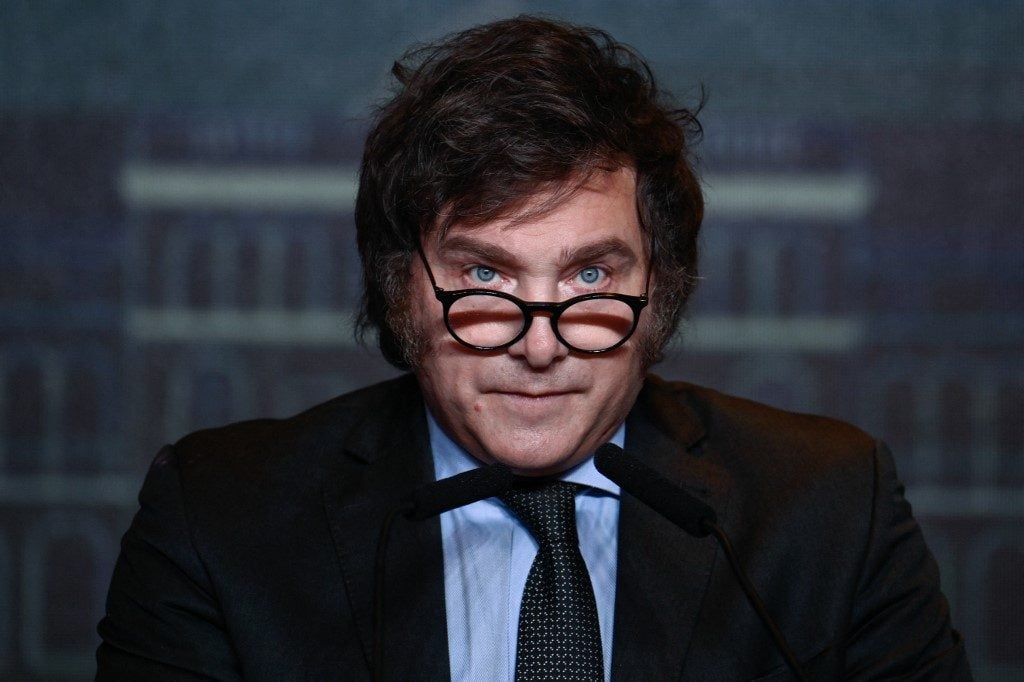 Javier Milei busca reverter insatisfação de eleitores às vésperas da eleição