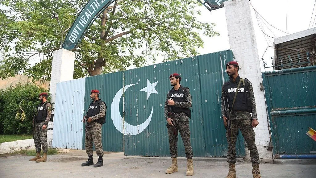 Paquistão e Afeganistão concordam em estender cessar-fogo