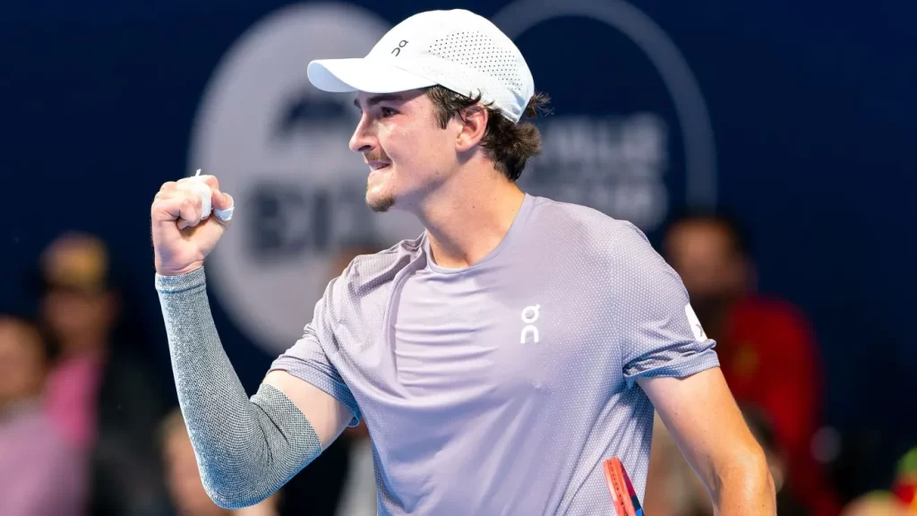 João Fonseca abre mão do ATP 250 de Atenas e encerra temporada 2025
