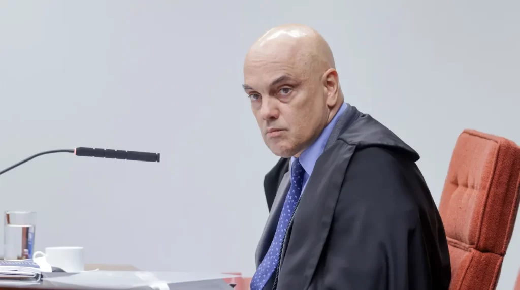 Alexandre de Moraes vota para condenar nove dos dez réus do núcleo 3 da trama golpista