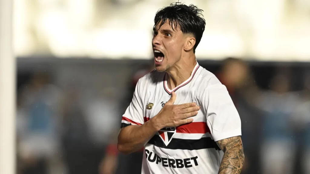São Paulo busca empate com Flamengo e “ajuda” Palmeiras no Brasileirão