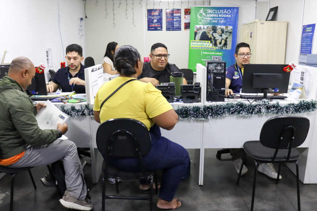 Ouvidoria Cidadã: SEPcD participa de campanha de serviços para pessoas com deficiência na Rodoviária de Manaus