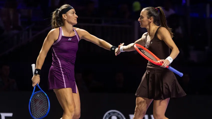 Luisa Stefani faz história e vai à final do WTA Finals