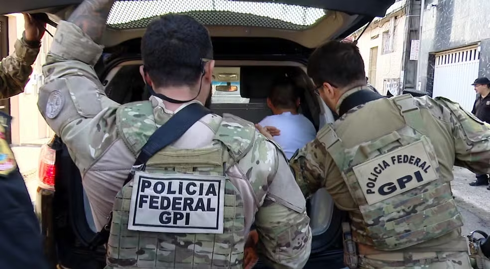 Quatro advogados ligados ao Comando Vermelho são presos em operação no Amazonas