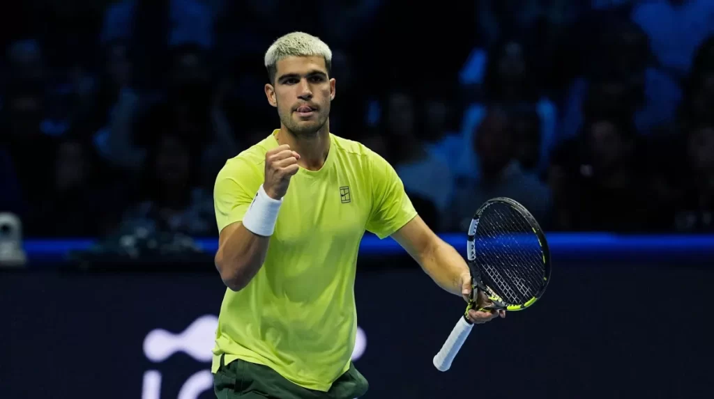 Carlos Alcaraz começa bem no ATP Finals com vitória sobre Alex de Minaur