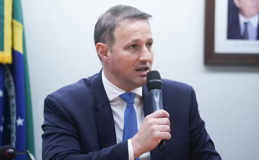 Hugo Motta escala Guilherme Derrite para relatar projeto antifacção apresentado pelo governo Lula