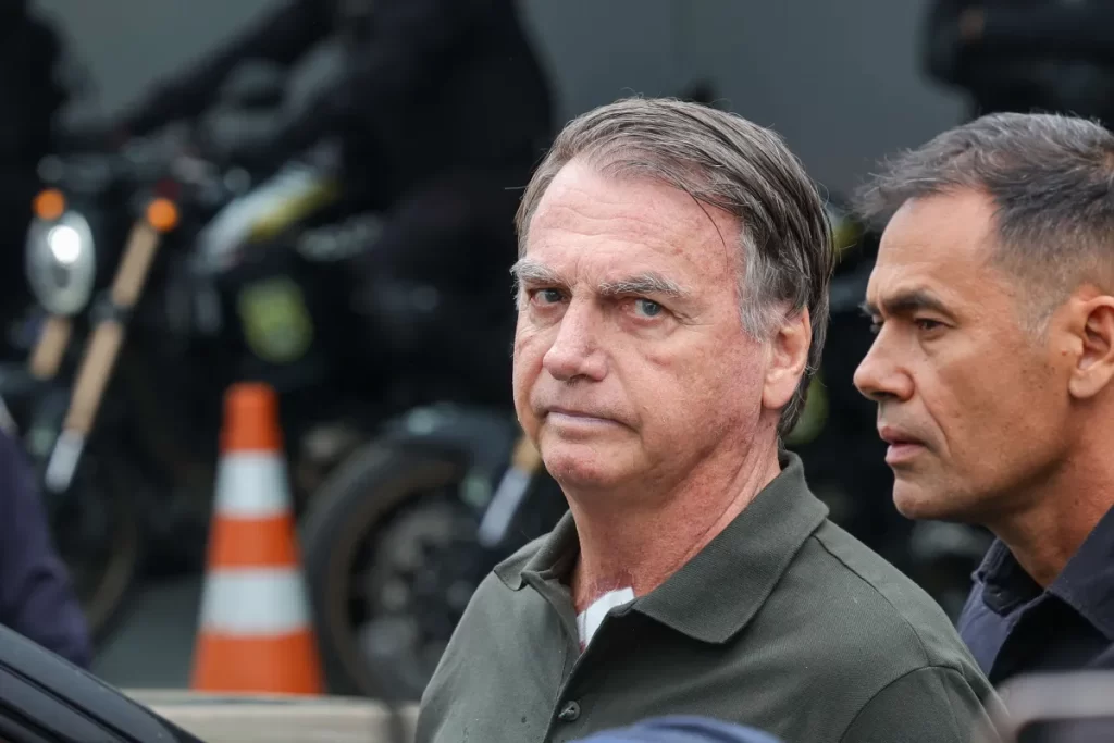Para ministros do STF, prisão domiciliar de Bolsonaro é questão de tempo
