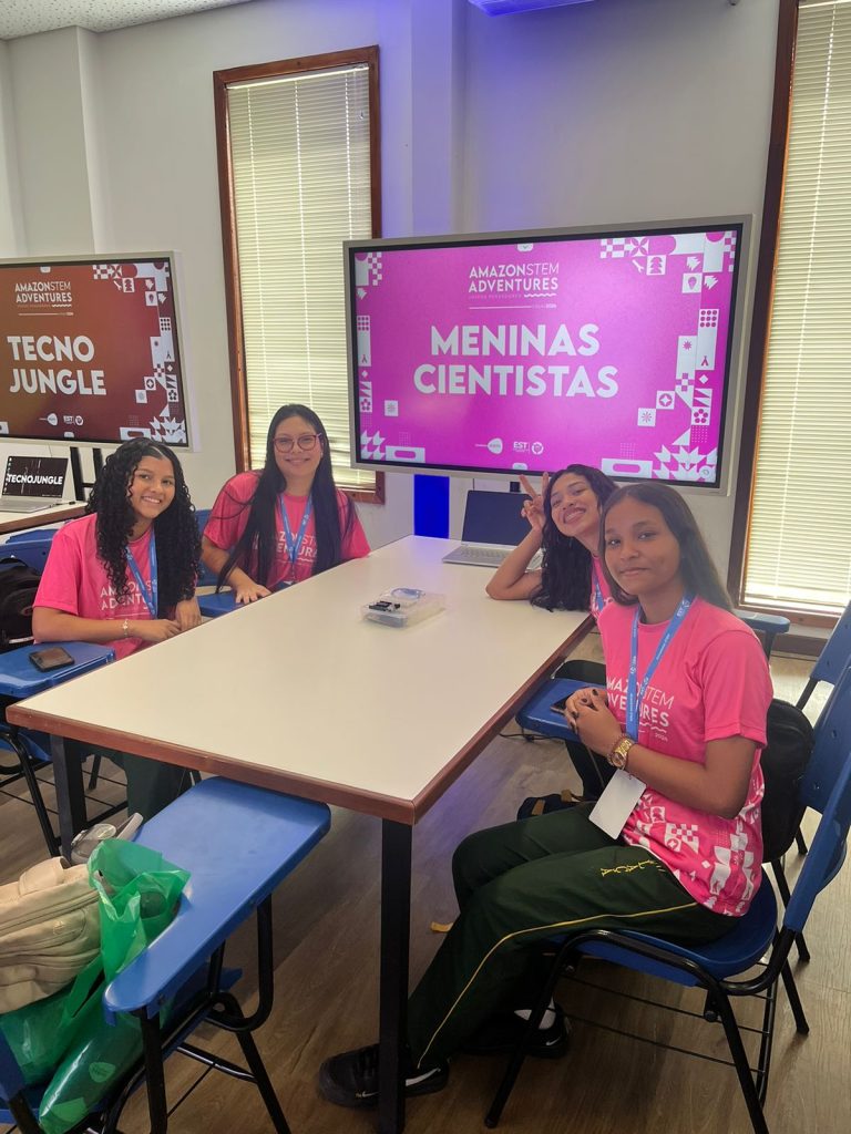 Governo do Amazonas apoia projeto que ensina estruturas hormonais femininas com bioinformática, modelagem e impressão 3D