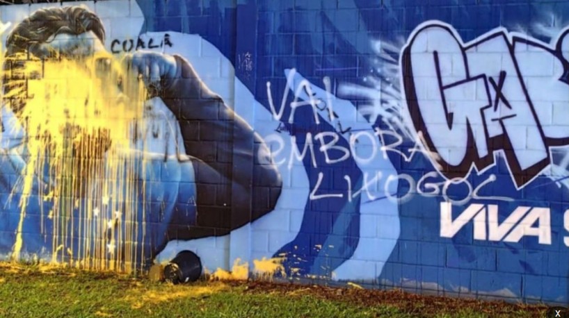 Pintura de Gabigol é vandalizada após eliminação do Cruzeiro