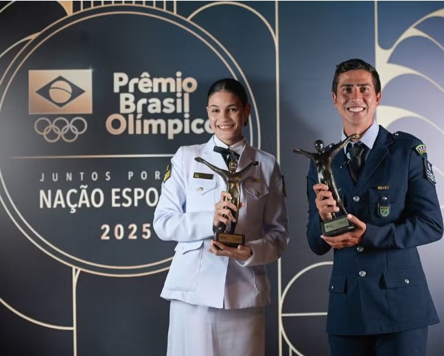 Caio Bonfim e Maria Clara Pacheco levam troféu de “Melhor Atleta do Ano” no Prêmio Brasil Olímpico