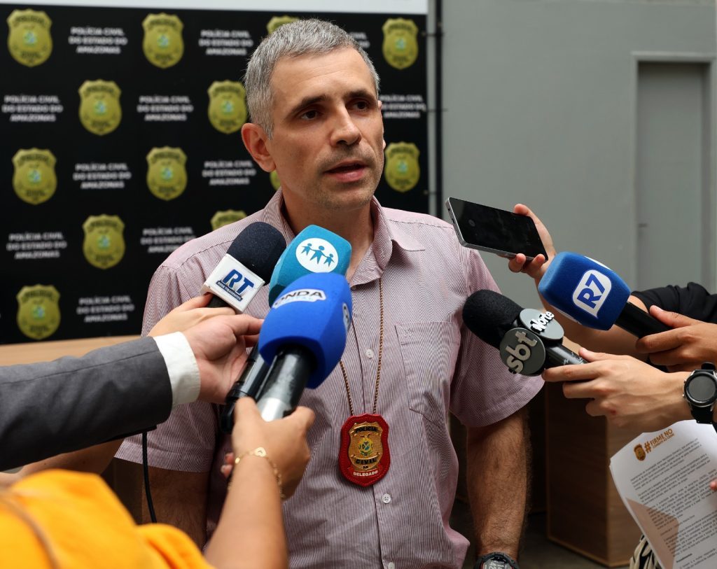 Polícia Civil do Amazonas prende homem por maus-tratos contra quatro cães no bairro Gilberto Mestrinho