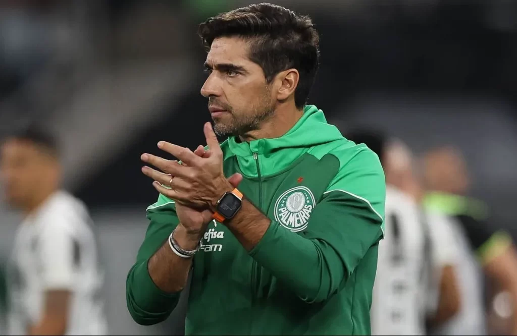 Palmeiras anuncia renovação de Abel Ferreira até 2027