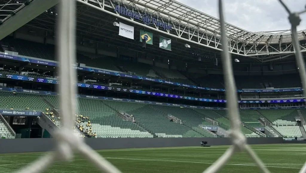 Atlético-MG, Palmeiras e mais: times defendem grama sintética em nota