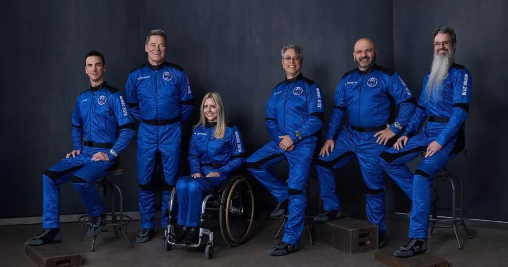 Missão da Blue Origin leva 1ª cadeirante ao espaço nesta quinta