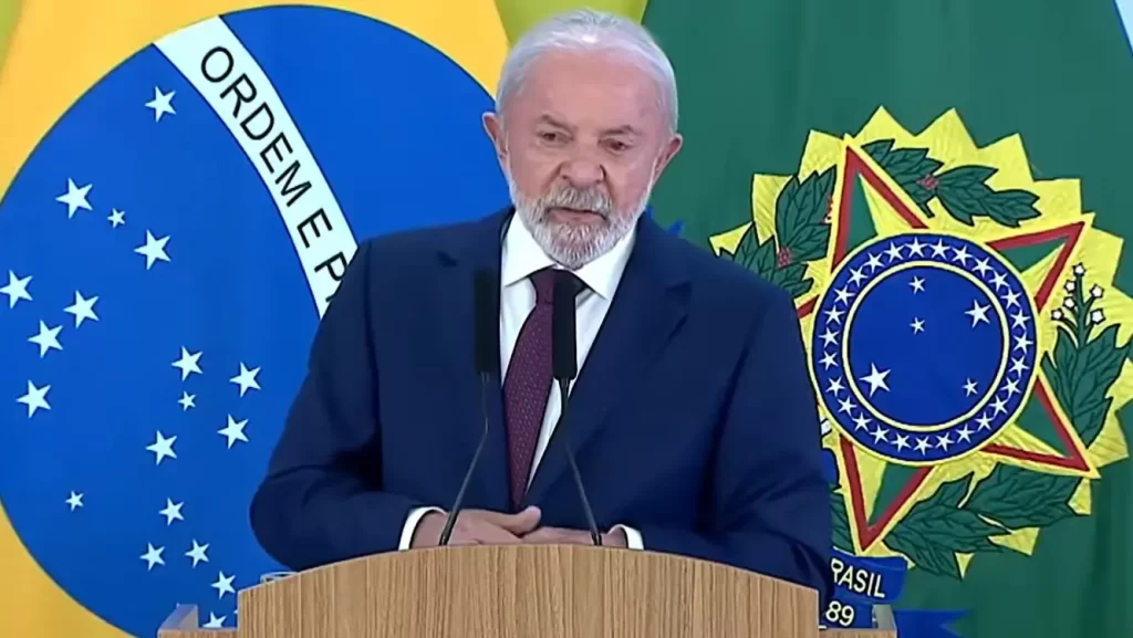 Lula nega acordo para aprovar PL da Dosimetria e diz que vetará projeto