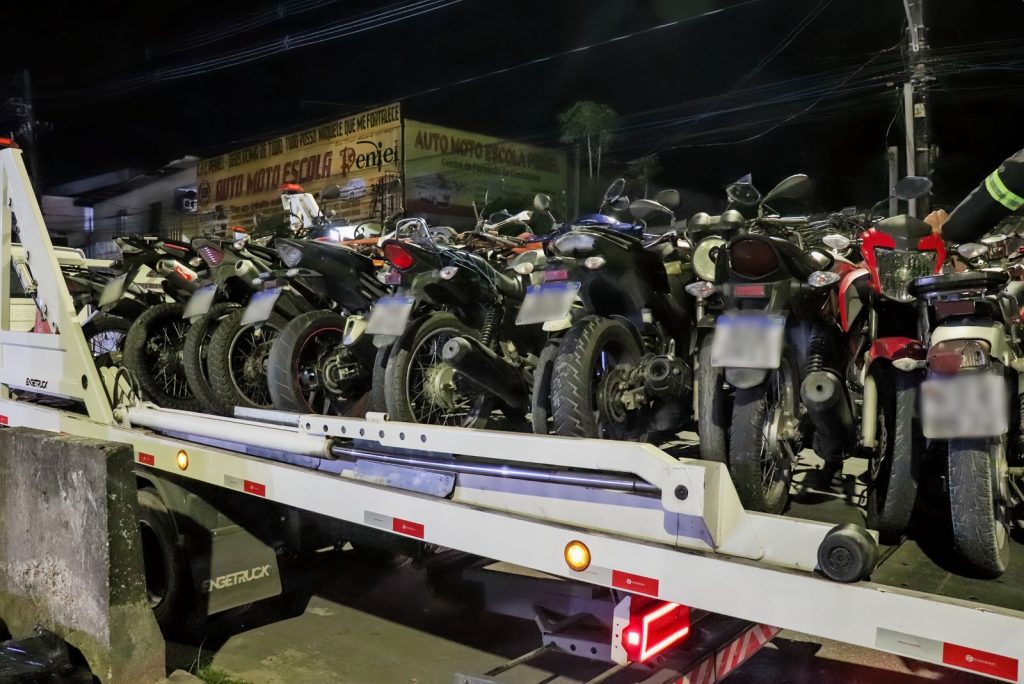 Detran-AM registra mais de 900 infrações no fim de semana