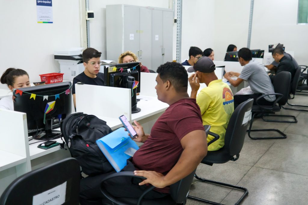 Sine Amazonas divulga 111 vagas de emprego para esta sexta-feira