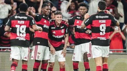 Com titulares, Flamengo aproveita expulsão do Vasco e vence primeira no ano