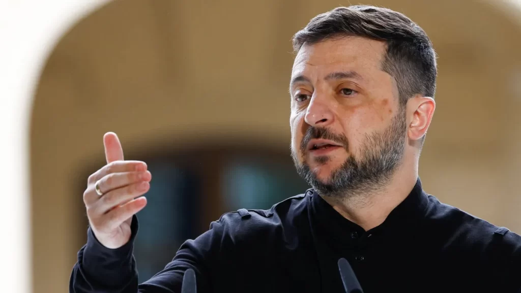 Zelensky alerta para novos ataques russos antes de negociações de paz