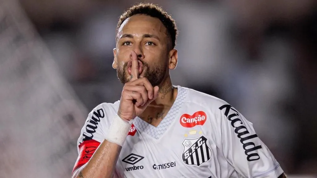 Neymar decide, Santos vence e joga Vasco para a lanterna do Brasileirão