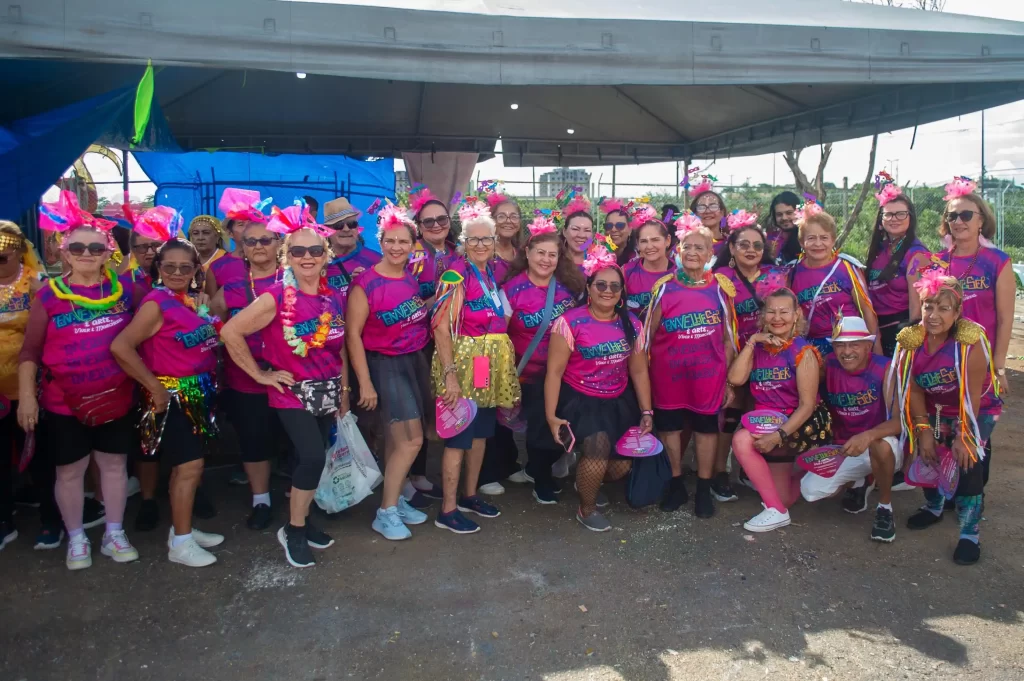 EnvelheSer 60+: Programa transforma rotina de famílias