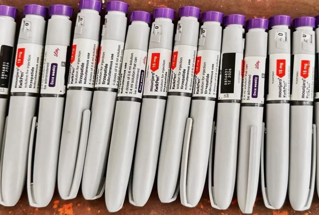 Anvisa apreende lotes falsificados de Mounjaro, Botox e remédio para câncer