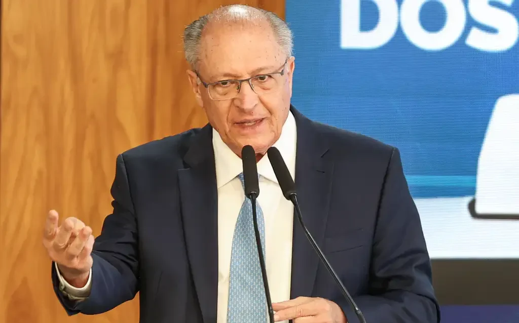 Saldo de novo tarifaço de Trump foi positivo para o Brasil, diz Geraldo Alckmin