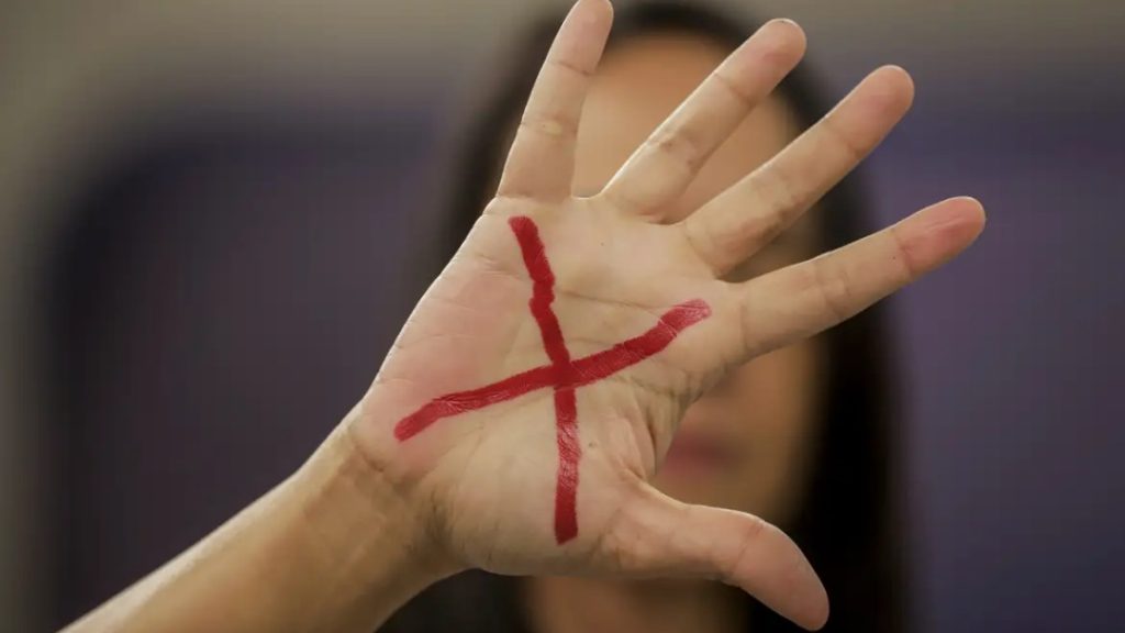 Publicadas leis que ampliam combate à violência contra as mulheres