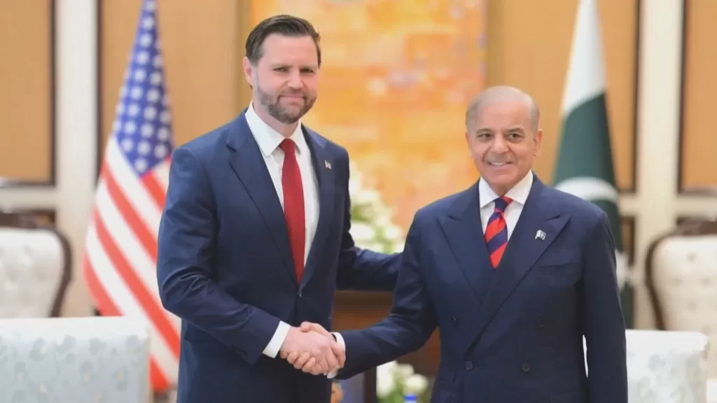 EUA e Irã começam negociações mediadas pelo Paquistão