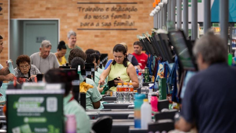 Mercado revisa inflação pela 5ª vez e já vê IPCA acima da meta em 2026