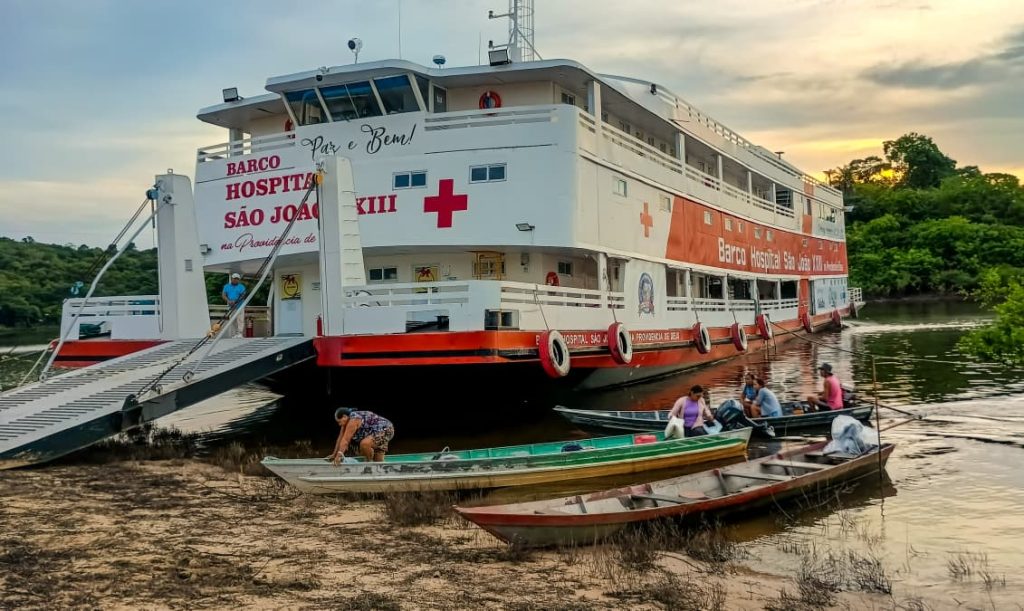 Barco Hospital inicia atendimentos de saúde em Borba, neste sábado