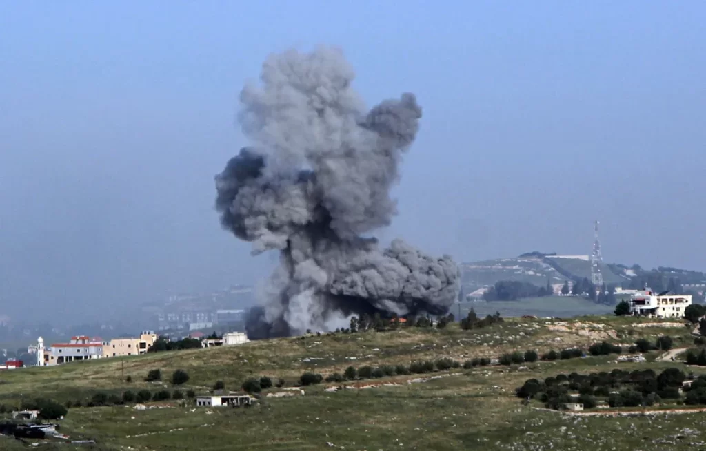 Israel diz que atingiu mais de 100 alvos do Hezbollah no Líbano