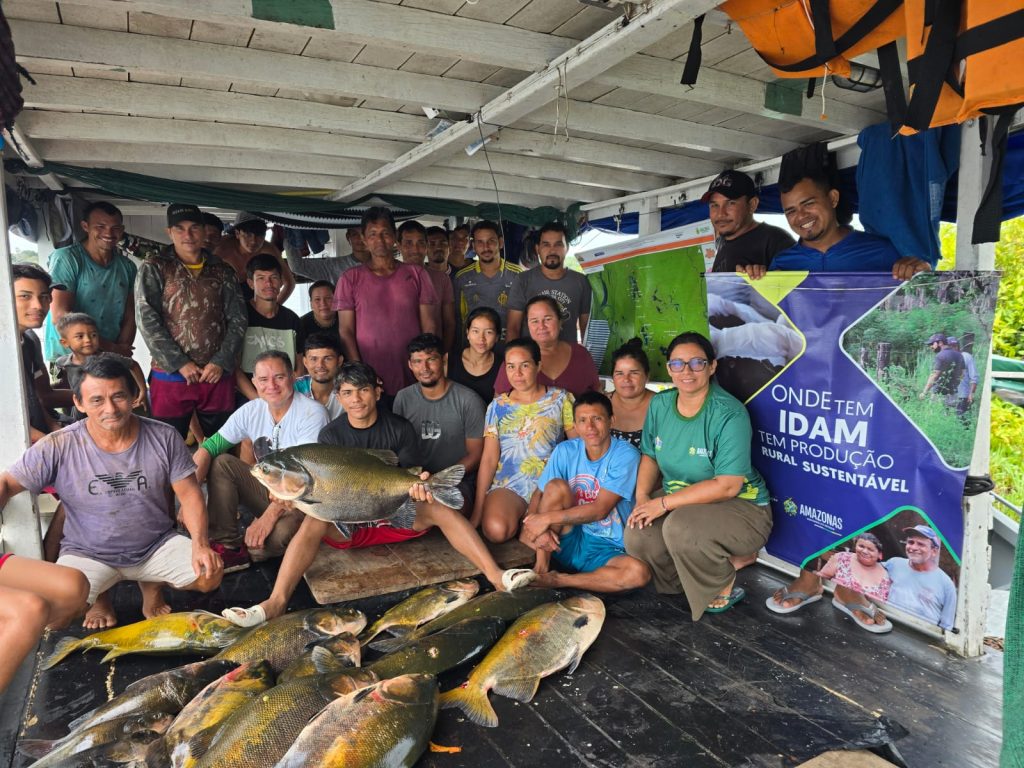 Com apoio do Idam, pescadores de Tefé dão início à pesca do tambaqui após fim do período de defeso