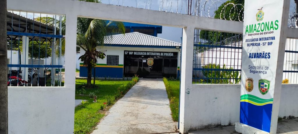 PC-AM prende homem por estupro de vulnerável de adolescente, em Alvarães
