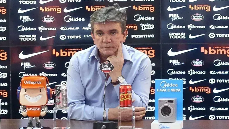 Andrés Sanchez é expulso do quadro de sócios do Corinthians