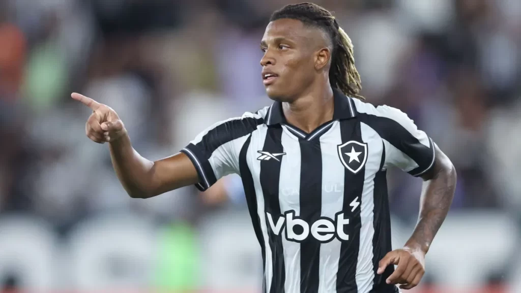 Convocado para Copa, Danilo é afastado e pode não jogar mais pelo Botafogo