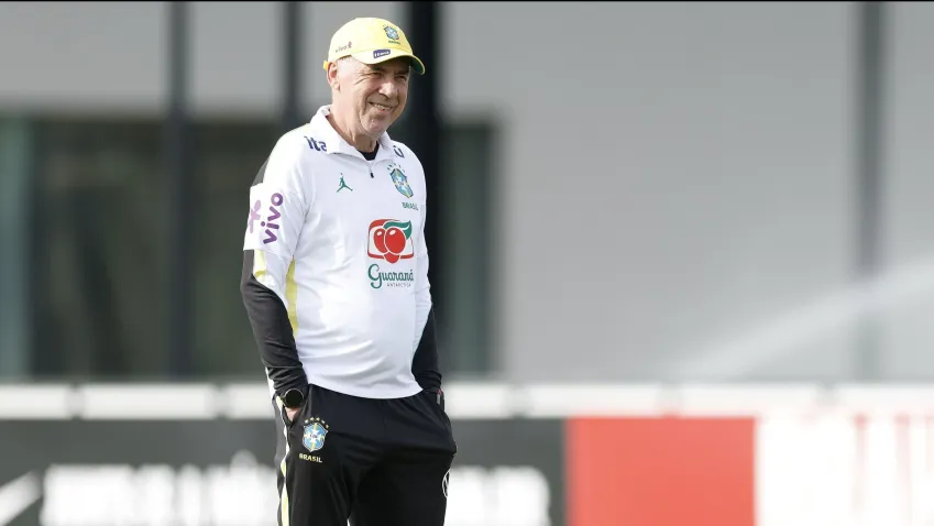 Carlo Ancelotti dá indícios sobre escalação do Brasil em estreia na Copa do Mundo