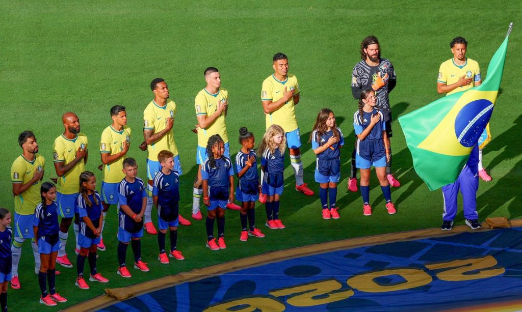 Hino do Brasil lidera ranking do New York Times e é eleito o mais bonito da Copa